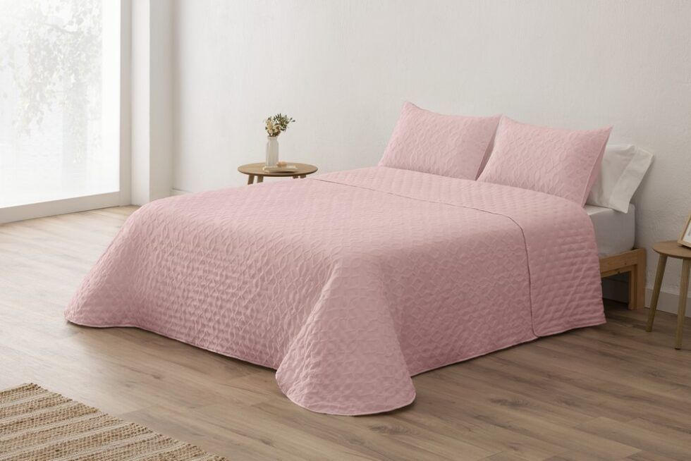 Colcha color nude Chelo