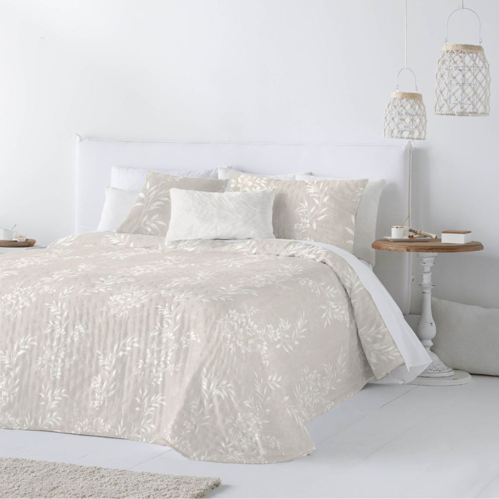 Bouti Bianka White Quilt FUN&DECO