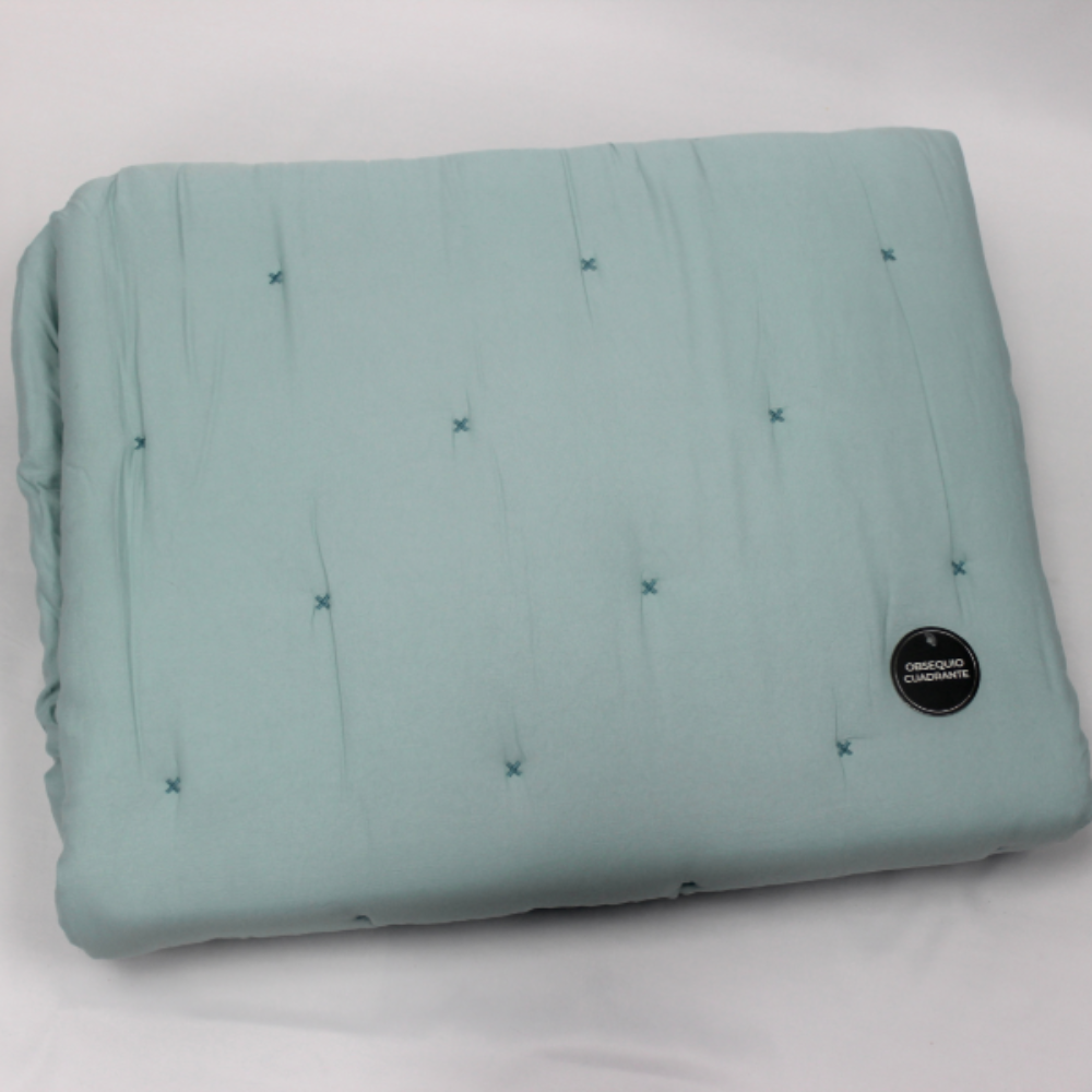 Edredón Comforter con volantes color aguamarina 350gr CRUZ dMateo