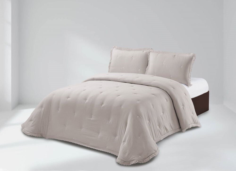 Couette brodée extra douce SANADE de Clara Vidal en beige