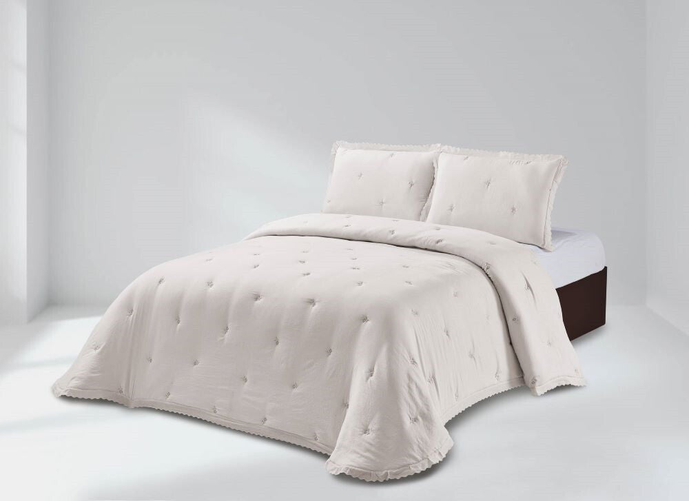 Couette brodée extra douce SANADE de Clara Vidal en couleur naturelle