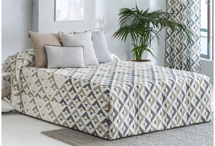 Couette Murcia Grey de Paula Confections