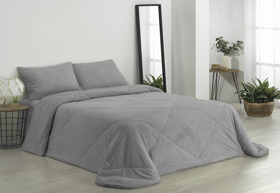 Edredón Comforter ETIQUETTE Coral Jacquard Reverso Sherpa gris