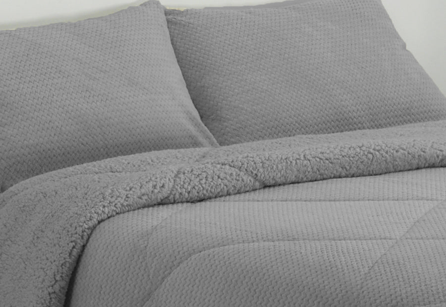 Edredón Comforter ETIQUETTE Coral Jacquard Reverso Sherpa gris
