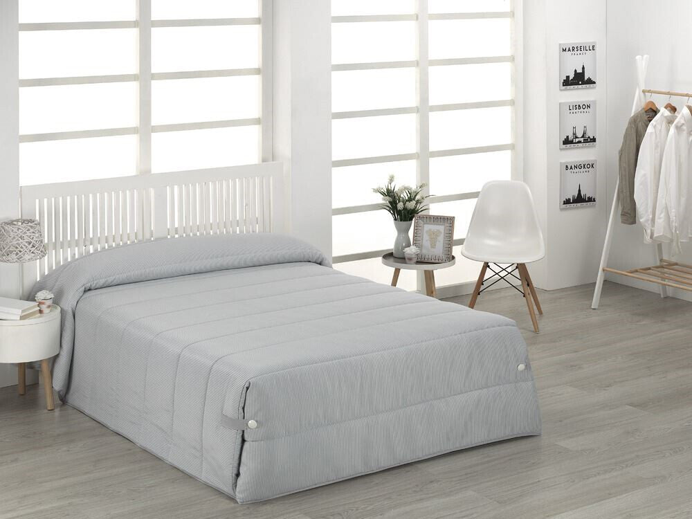 Couette à rayures grises