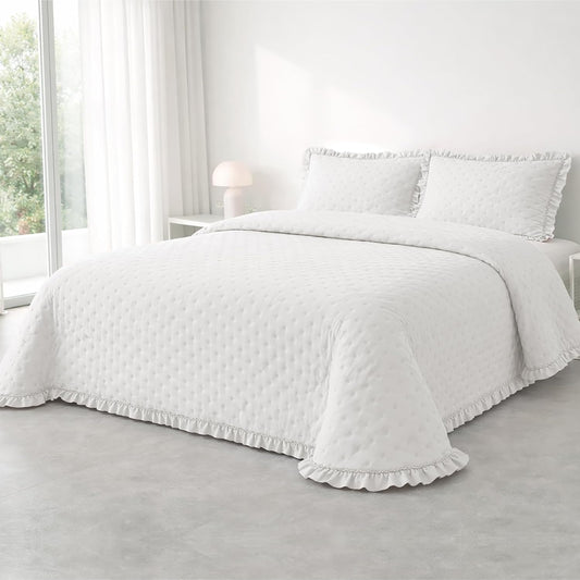Colcha blanca Victorio & Lucchino modelo Marina con Volante
