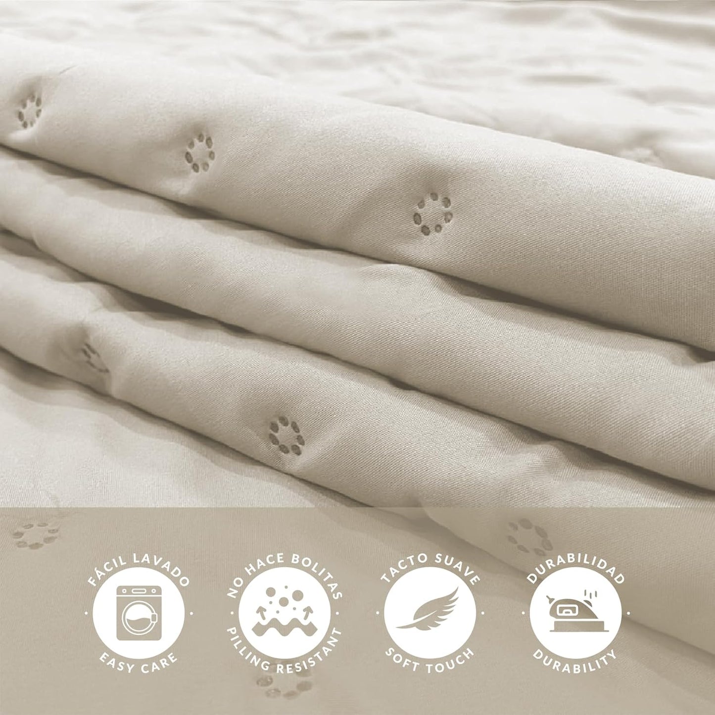 Colcha beige Victorio & Lucchino modelo Amara con Volante
