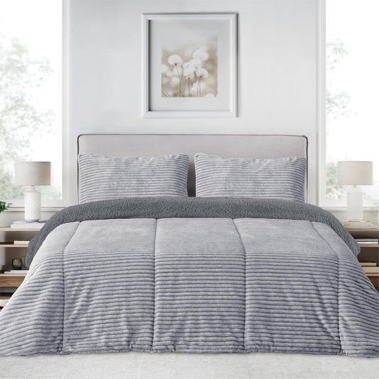 Comforter Jaspeado con Reverso de Borreguito – 650 g/m²  Incluye Funda(s) de Cojín modelo ANAYA  de Victorio&Lucchino en color gris