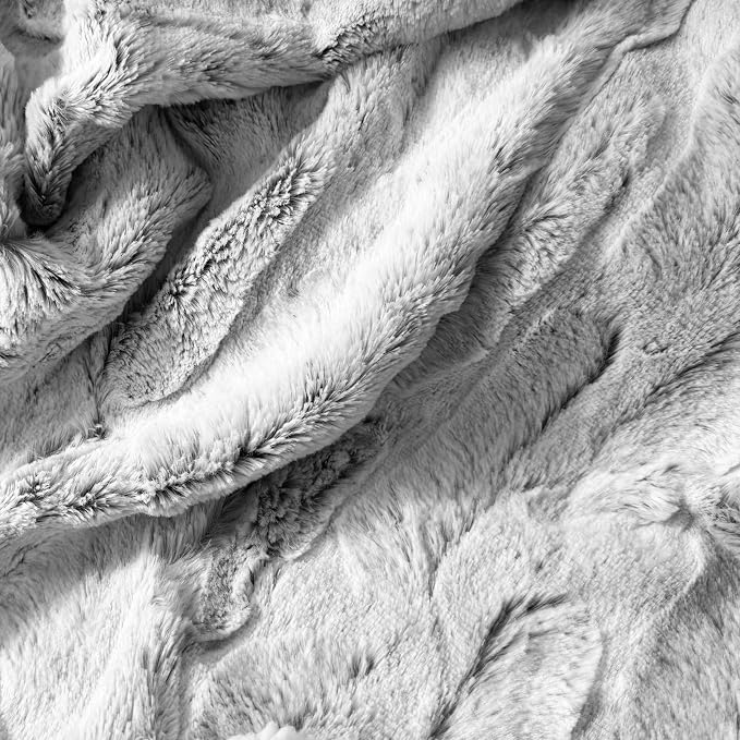Manta Plaid Victorio & Lucchino Imitación Piel De Conejo con Reverso sherpa color gris (VL80518)