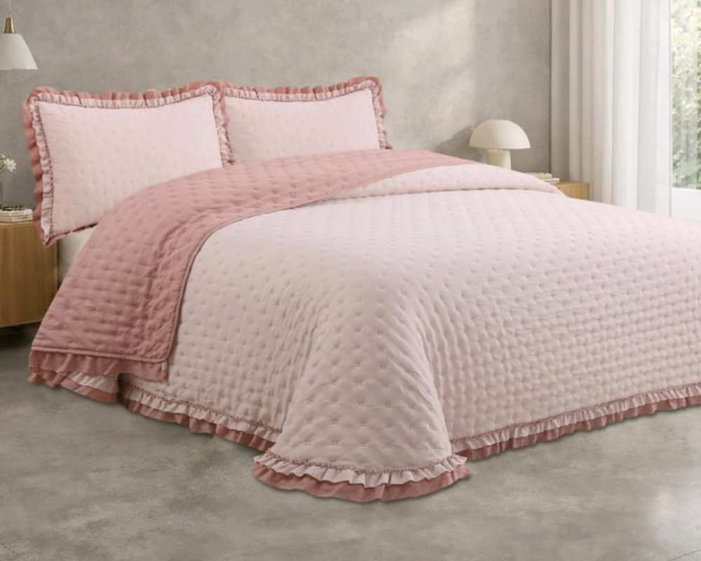 Colcha reversible rosa Victorio & Lucchino modelo Elvira con Doble volante