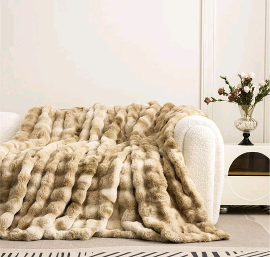 Manta Plaid Victorio & Lucchino Piel De Conejo Imitación con Reverso Sedalina - Manta Suave color Capuchino para el Sofá o para Cama