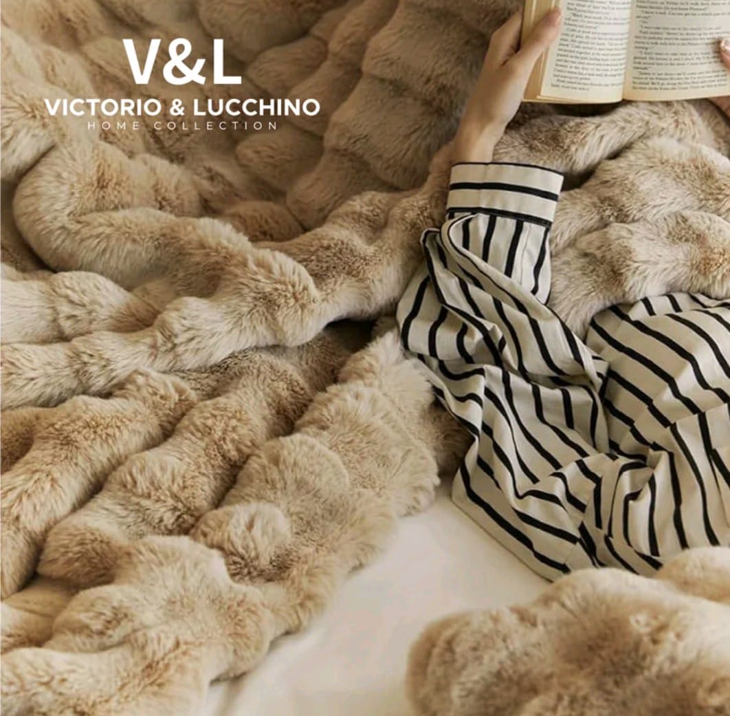 Manta Plaid Victorio & Lucchino Piel De Conejo Imitación con Reverso Sedalina - Manta Suave color Capuchino para el Sofá o para Cama