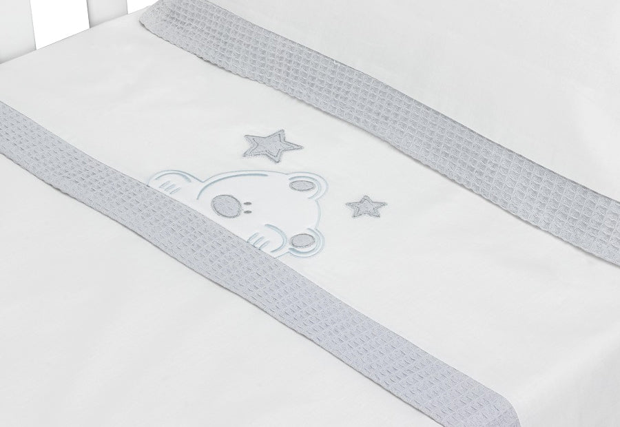 DON ALGODON Sábana Bordada+Aplique+Peines Viggo Blanco/Gris Cuna