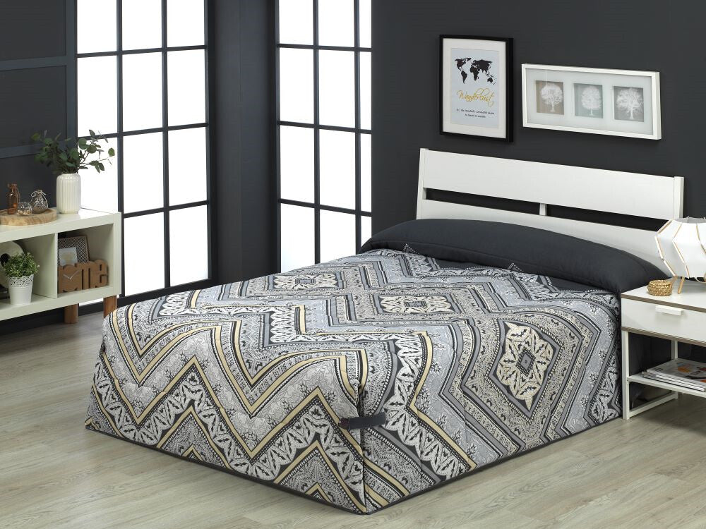 Amalia Gray Comforter Duvet