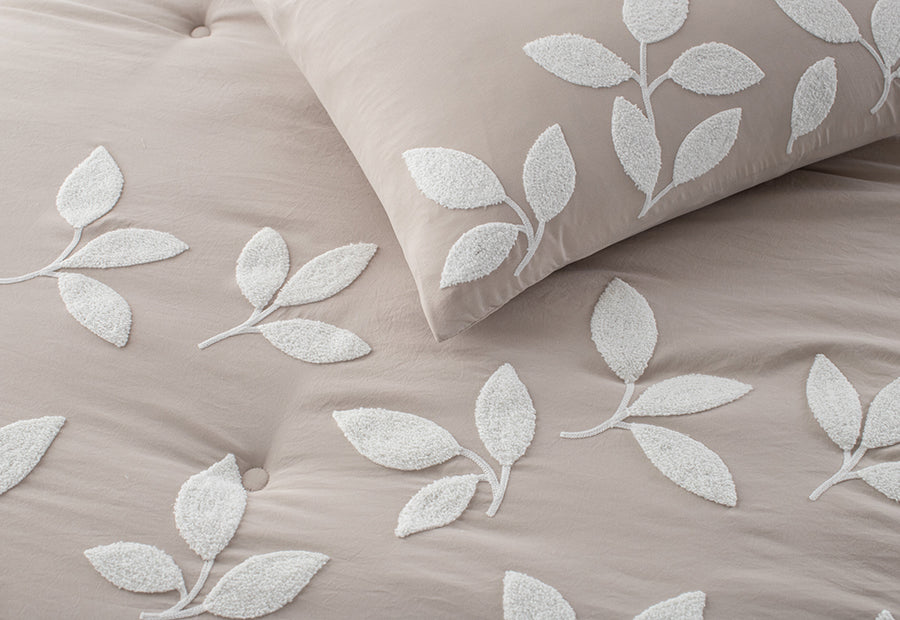 Colcha de invierno - Edredón Gaelan beige de Clara Vidal 400 gr.