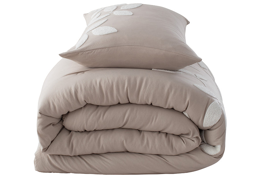 Colcha de invierno - Edredón Gaelan beige de Clara Vidal 400 gr.