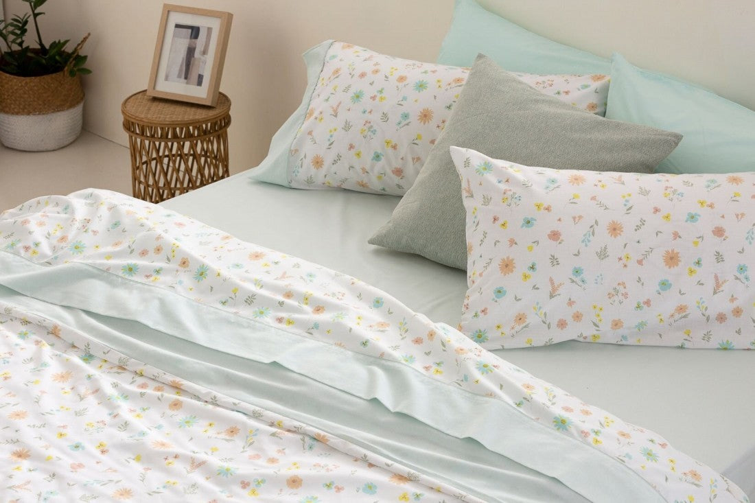 Juego de sábanas Burrito Blanco diseño 538 en color azul y menta