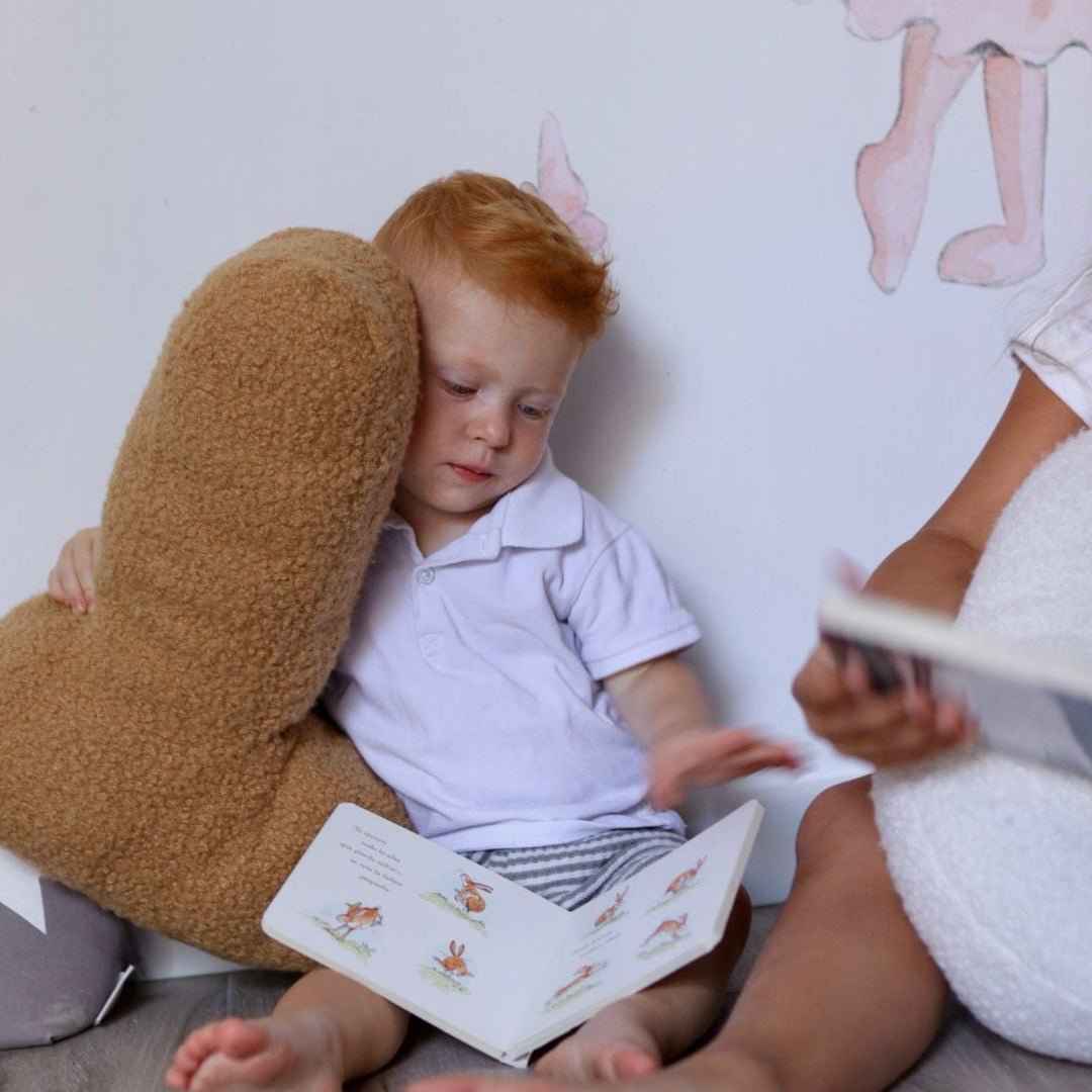 Cojín Letra Inicial Bouclé: Personaliza tu Espacio con Estilo